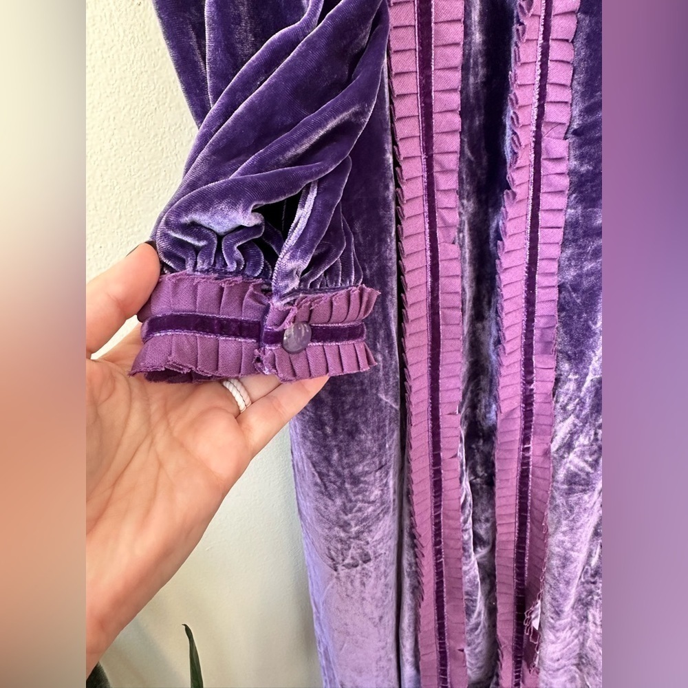 LISOU Gig Ruffle Long Sleeve violet purple Velvet Dress 6 NWT - Picture 12 of 14
